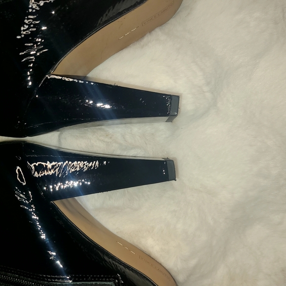 Vince Camuto Black Over the Knee Boots with High Heel and Glossy Finish - Picture 7 of 10